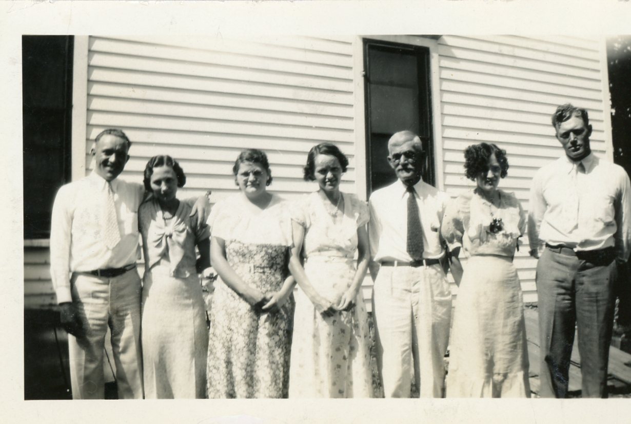 Photograph of William Benedict Fritz and His Children with Spouses